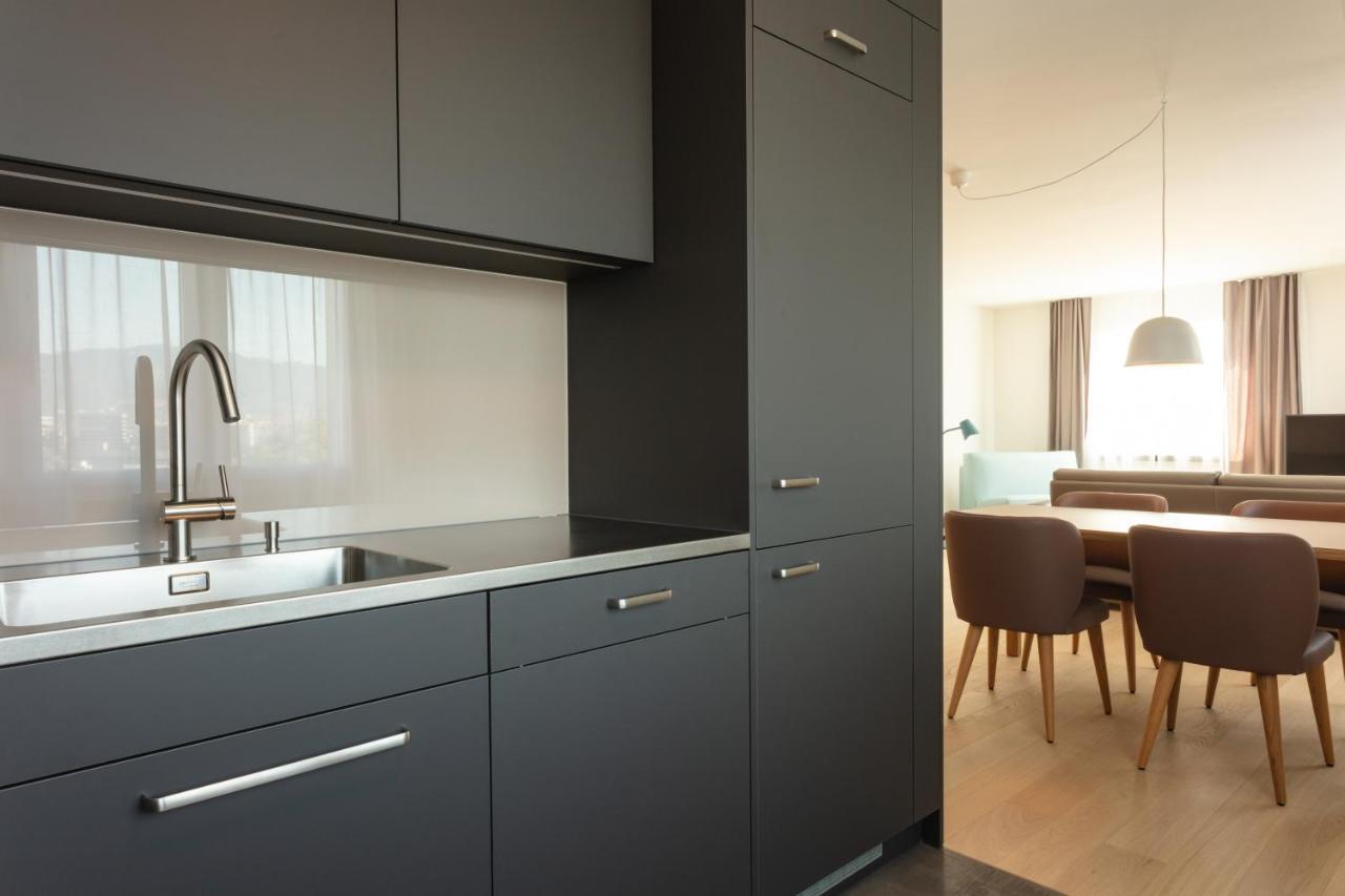 Appartement Ema House Serviced Superior Downtown *