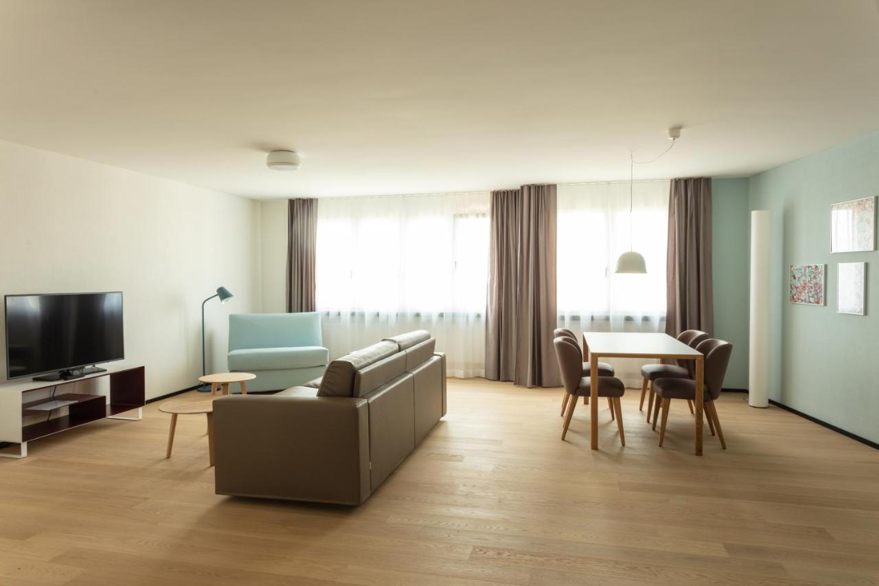 Appartement Ema House Serviced Superior Downtown